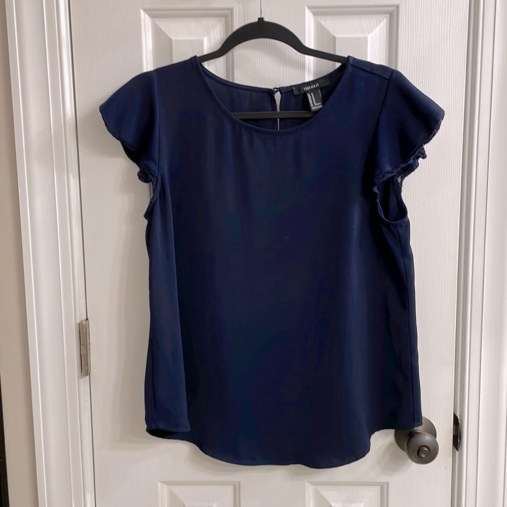 Forever 21 Flutter sleeve short sleeve navy blue top. Size medium.